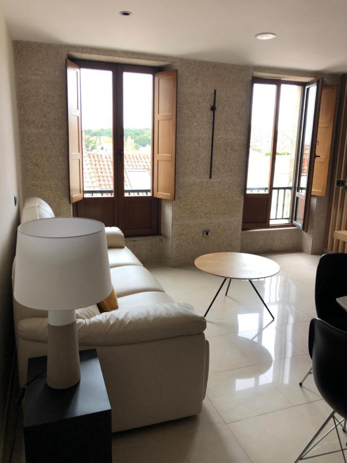 Luxury Apartment With Jacuzzi 圣地亚哥－德孔波斯特拉 外观 照片