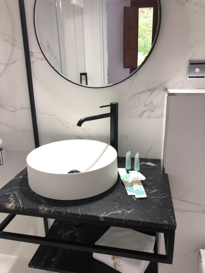 Luxury Apartment With Jacuzzi 圣地亚哥－德孔波斯特拉 外观 照片