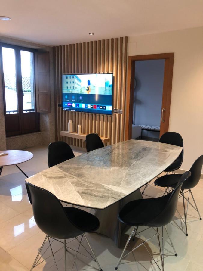 Luxury Apartment With Jacuzzi 圣地亚哥－德孔波斯特拉 外观 照片